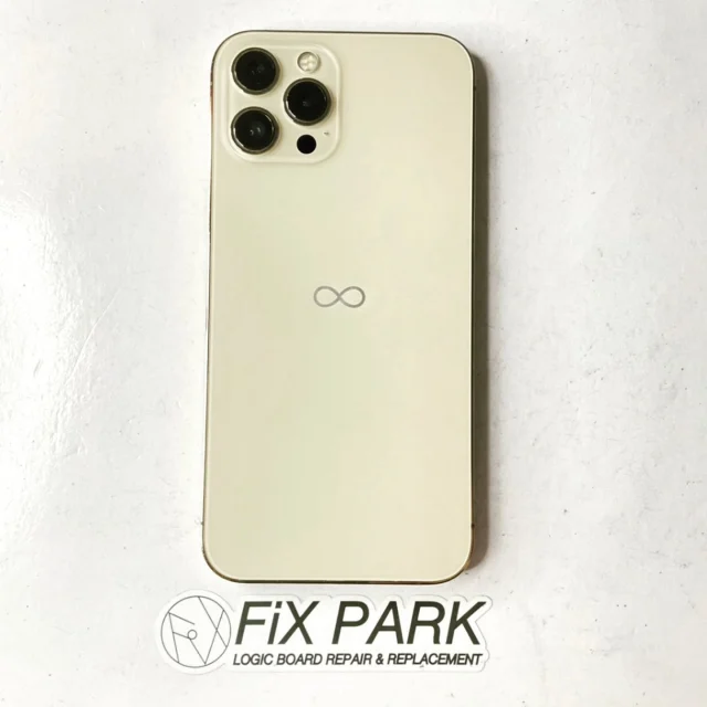 iPhoneの背面ガラス（バックガラス）修理が安い！！ | FiX PARK