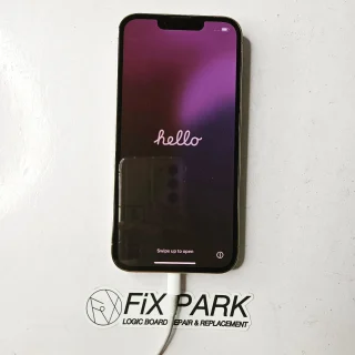iPhoneの背面ガラス（バックガラス）修理が安い！！ | FiX PARK