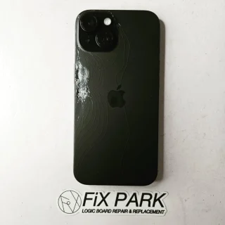 iPhoneの背面ガラス（バックガラス）修理が安い！！ | FiX PARK