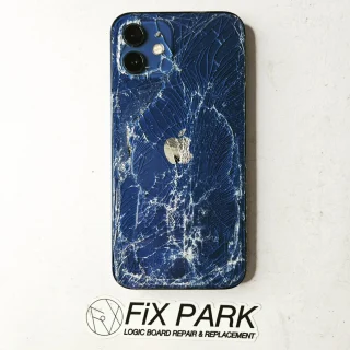 iPhoneの背面ガラス（バックガラス）修理が安い！！ | FiX PARK