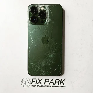 iPhoneの背面ガラス(バックガラス)修理が安い!! | FiX PARK iPhoneの背面ガラス(バックガラス)修理が安い!! | FiX PARK