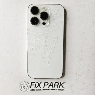 iPhoneの背面ガラス修理が安い！！