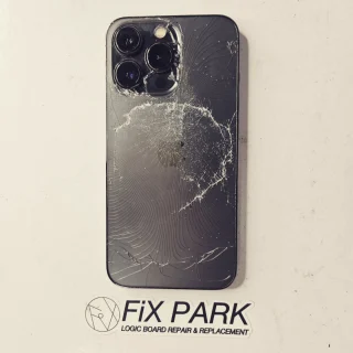 iPhoneのタッチパネルが急に反応しない！考えられる原因と8つの対処法