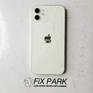 iPhoneの背面ガラス修理が安い！！
